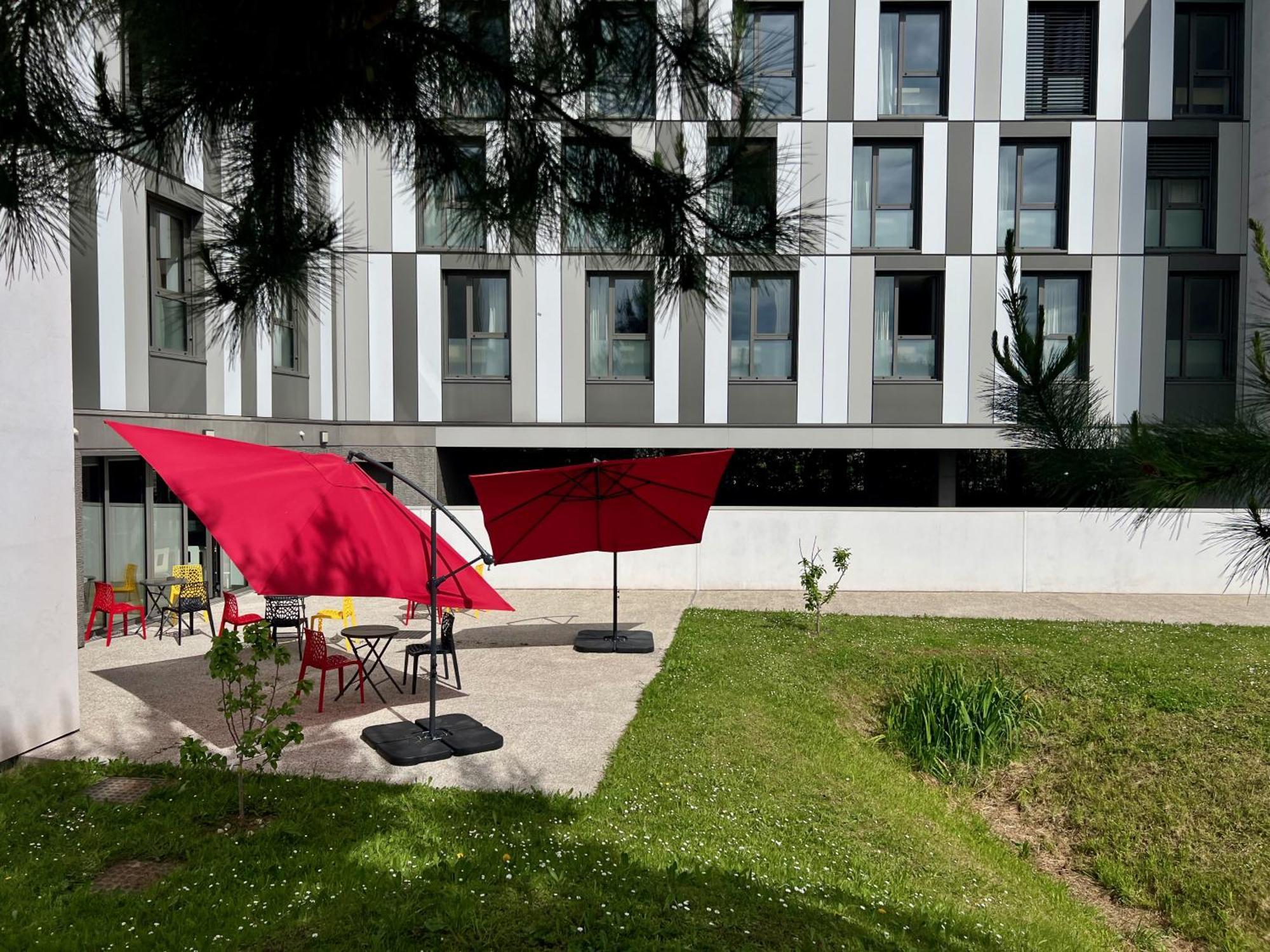 Hotel Premiere Classe Centre-les Docks 2*